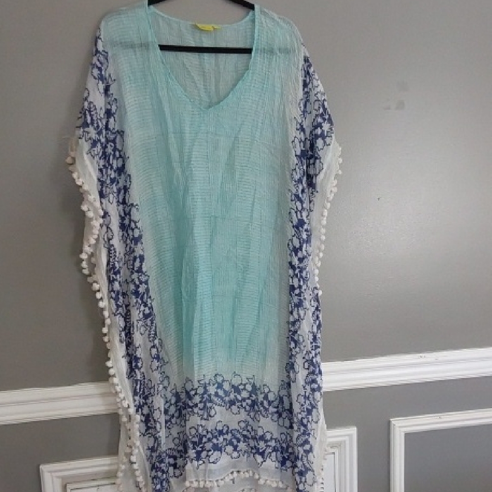 Roller Rabbit light blue dress with yellow label